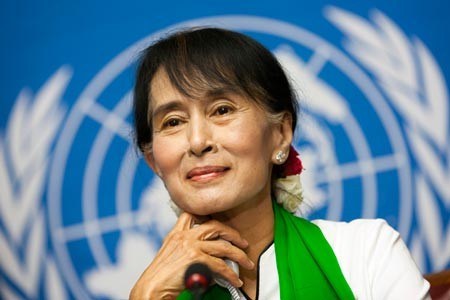 Ong Tap Can Binh ra lenh moi ba Suu Kyi tham Trung Quoc-Hinh-2