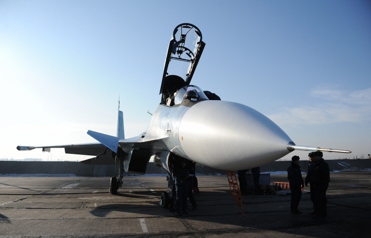 10 tiem kich Su-35, Su-30SM sap toi Quan khu Tay Nga