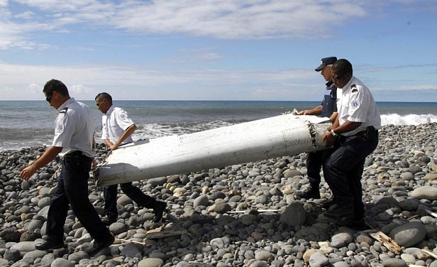 Manh vo nghi cua MH370 dat vao bo bien Reunion tu truoc?