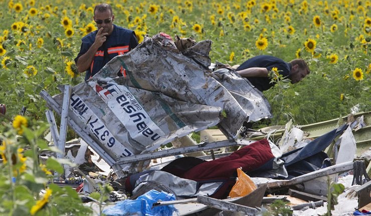 Vu tham kich MH17: Tim thay manh vo nghi cua ten lua Buk