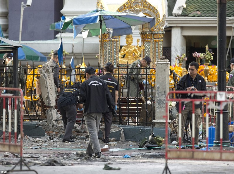 Canh sat dieu tra nu nghi pham vu no bom o Bangkok