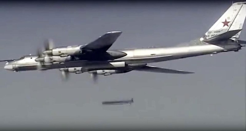 May bay nem bom Nga lien tuc khong kich phien quan IS