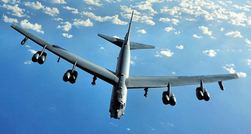 Nong: My vua dieu B-52 toi Qatar danh IS