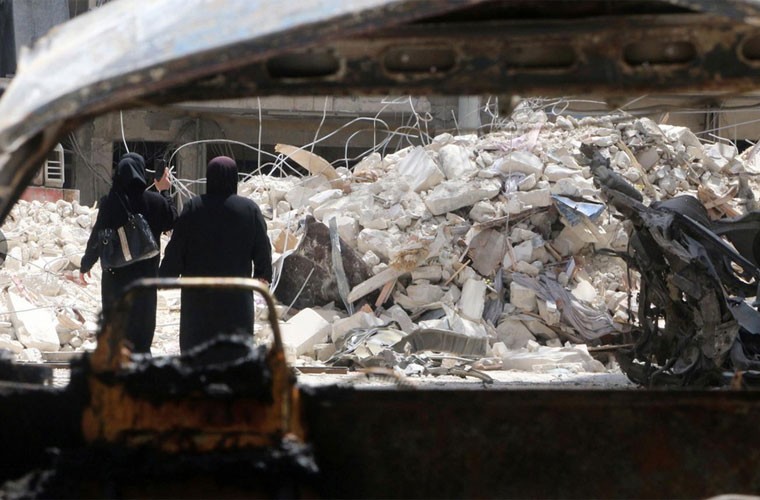 Thanh pho Aleppo tan hoang sau cac tran mua bom-Hinh-4