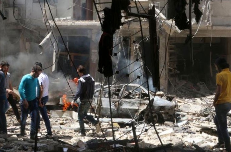 Thanh pho Aleppo tan hoang sau cac tran mua bom-Hinh-7
