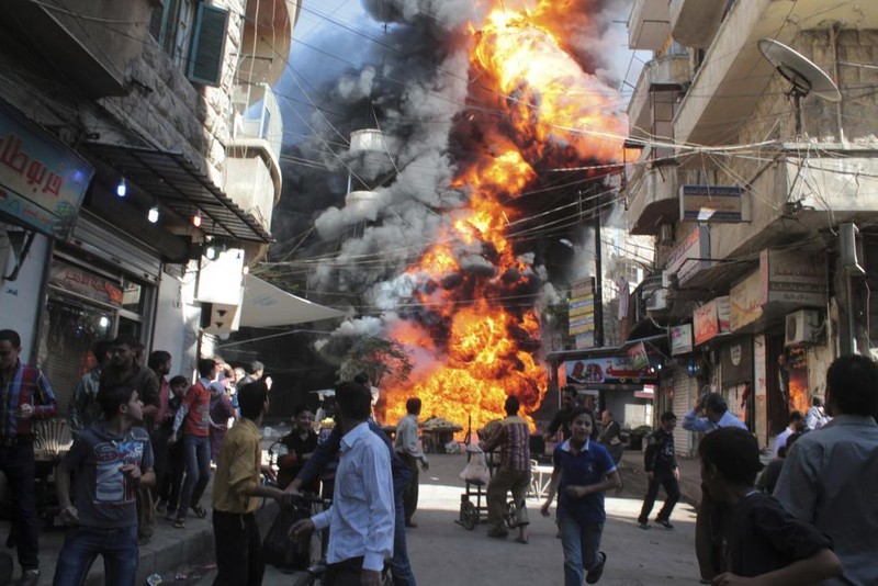 Thanh pho Aleppo: Nhung ngay dau noi chien-Hinh-13