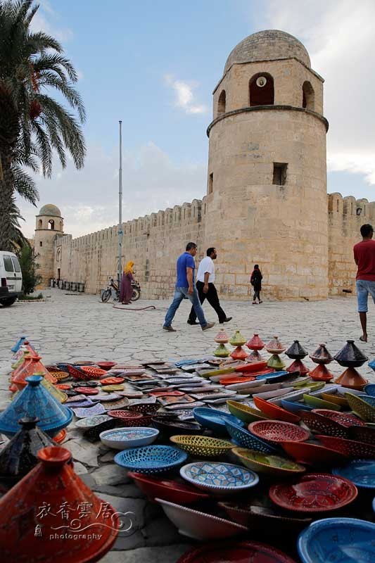 Nhung hinh anh dung di o dat nuoc Tunisia men khach-Hinh-8