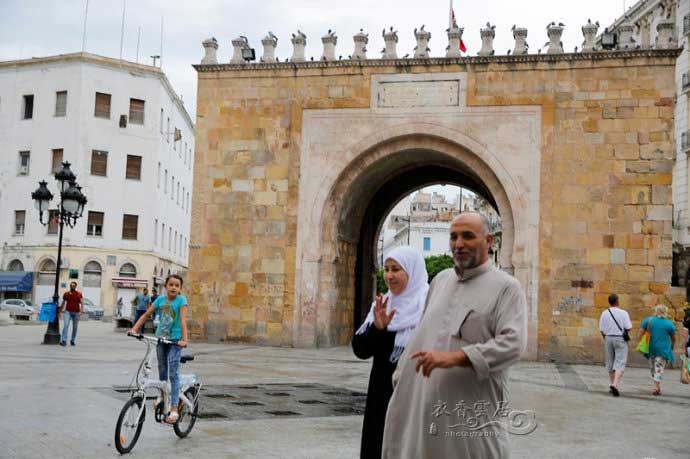 Nhung hinh anh dung di o dat nuoc Tunisia men khach