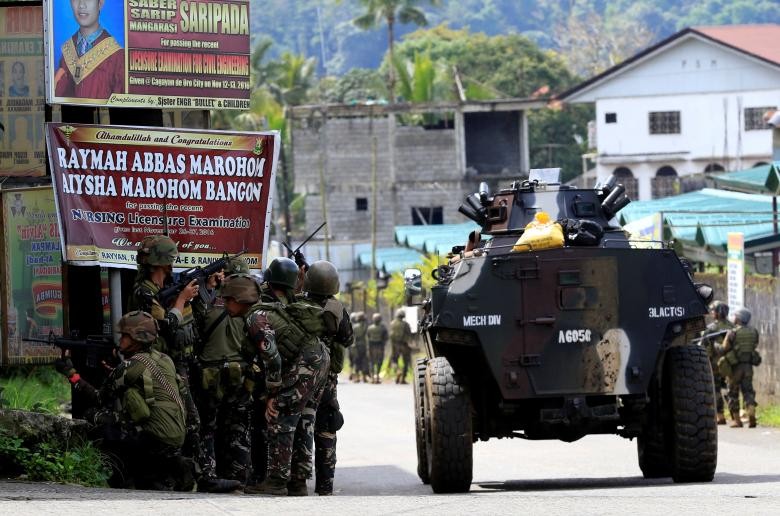 Toan canh linh Philippines tong tan cong nhom khung bo Maute-Hinh-12