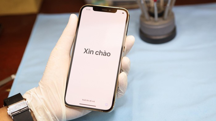 Can canh quy trinh “dap ca dong tien” vao iPhone 12-Hinh-3