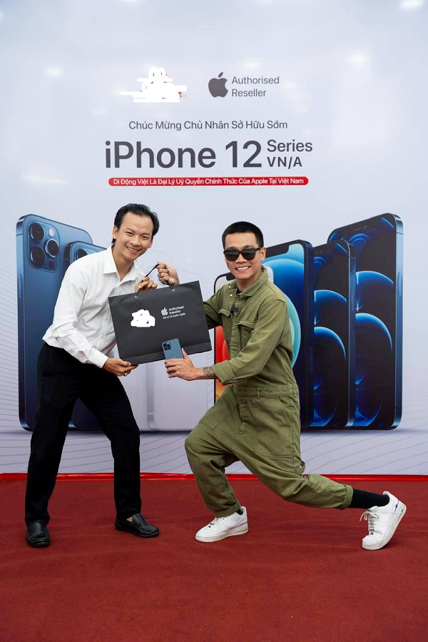 Wowy, Ngoc Trinh va dan sao Viet no nuc khoe tau iPhone 12-Hinh-5