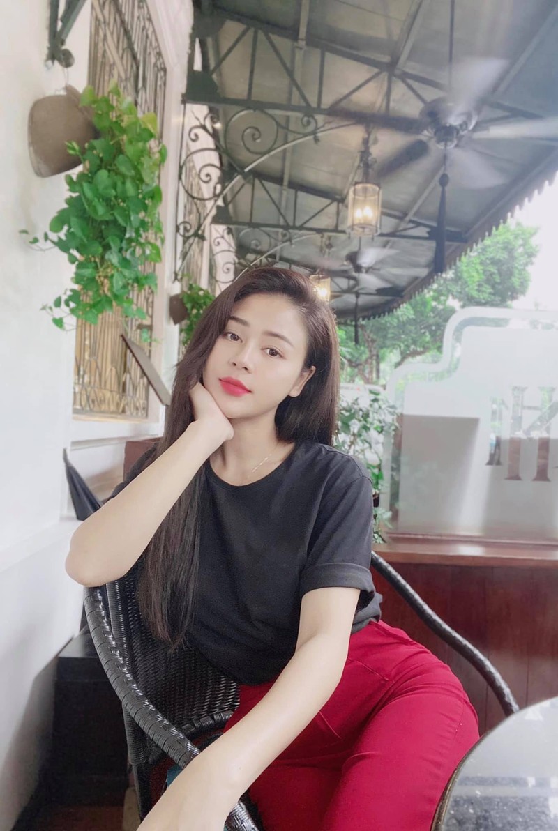 Hinh anh tren phim va ngoai doi cua Thu Trang-Hinh-12