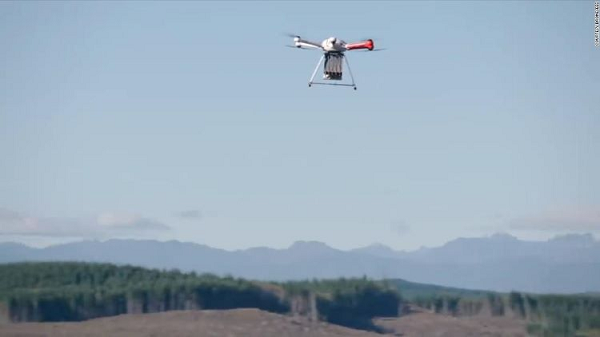 Hinh canh tu drone cuu song chu cho bi lac 10 ngay trong rung-Hinh-9
