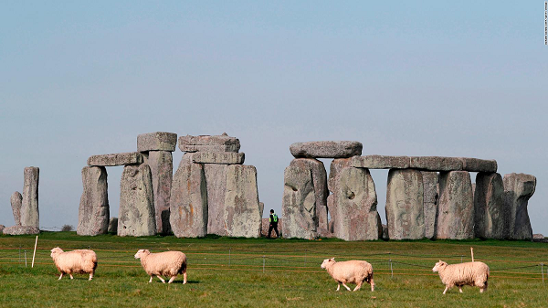 Nhung tang da o di tich Stonehenge duoc dung len voi muc dich gi?-Hinh-9