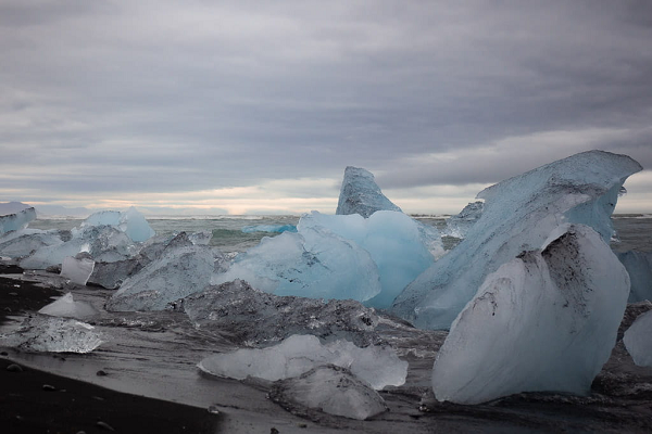 Loa mat bai bien “kim cuong” hut khach nhat o Iceland-Hinh-2