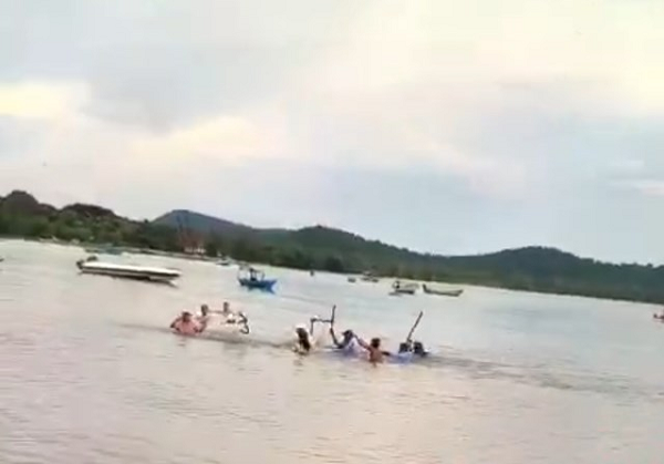 Tam giu nhom bao ve mot resort o Phu Quoc duoi danh du khach