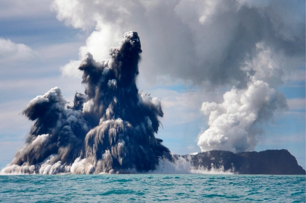 Bi an quanh vu phun trao nui lua o Tonga, chuyen gia dau dau-Hinh-8