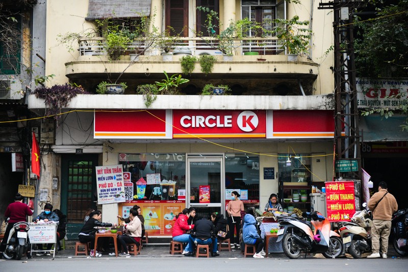 Cac hang an uong o Ha Noi dat khach ngay nghi Tet-Hinh-10