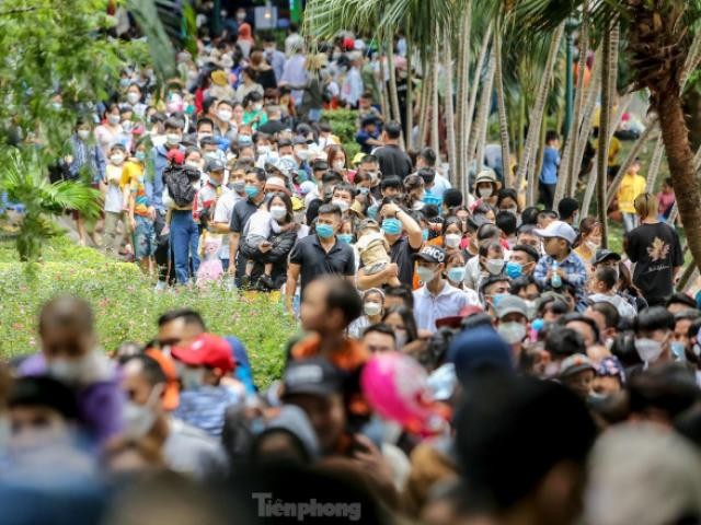 4 ngay nghi le, luong khach du lich den Ha Noi tang gap... 20 lan