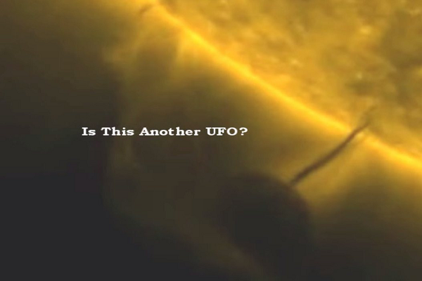 Nong: UFO lang thang gan Mat Troi bat ngo lot vao livestream cua NASA?-Hinh-9