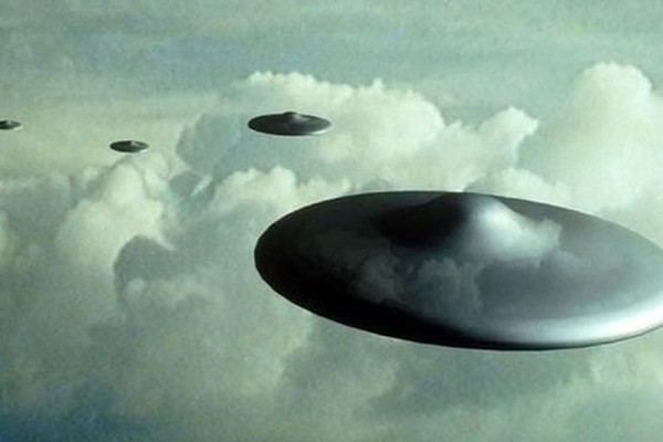 Radar phat hien loat UFO cuc bi an, chuyen gia kho giai-Hinh-9