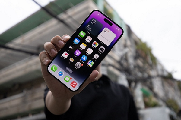 Nguoi dung phan nan, Apple lap tuc tung ban va loi iPhone 14 Pro-Hinh-9