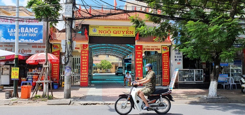 Lam thu tai truong THCS Ngo Quyen: An nao cho nguyen hieu truong?