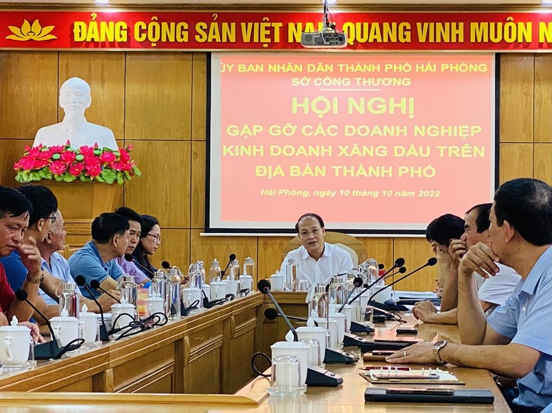 Hai Phong: Go kho cho cac doanh nghiep xang dau