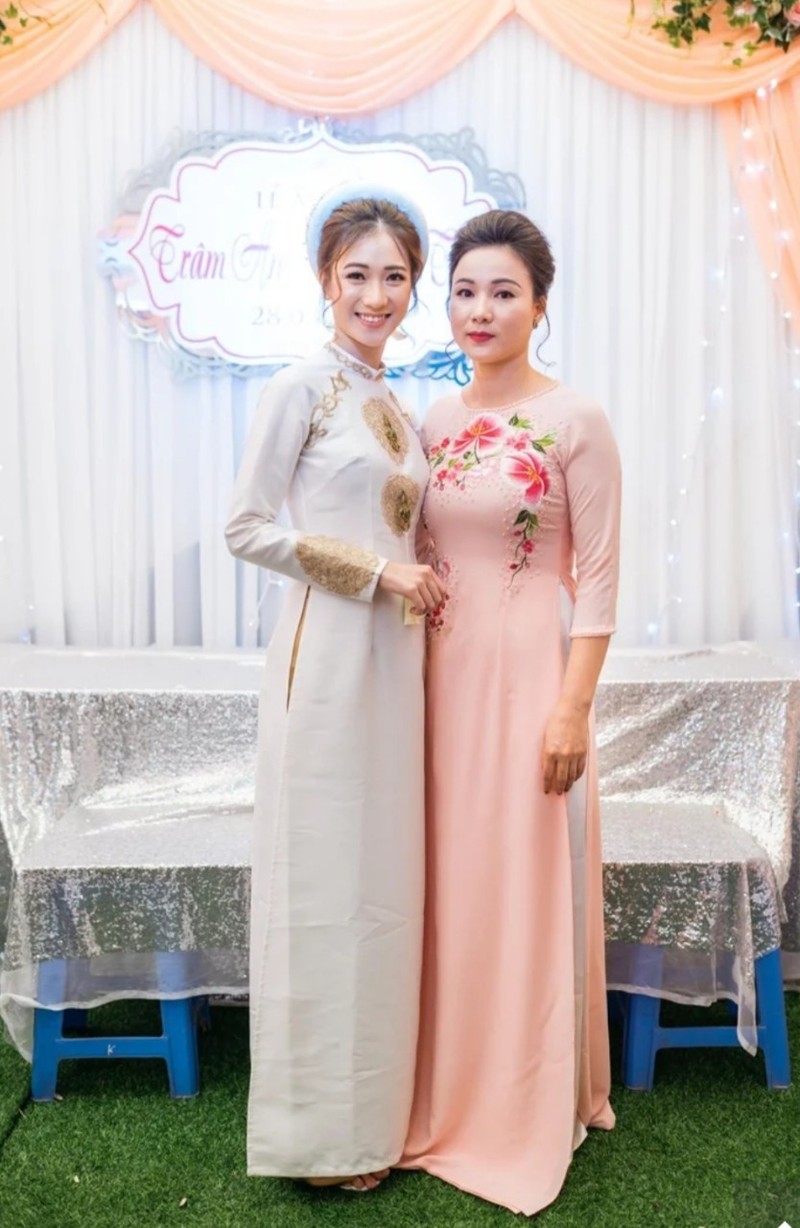 Nguong mo nhung cap me con xinh noi tieng cua Vbiz-Hinh-2