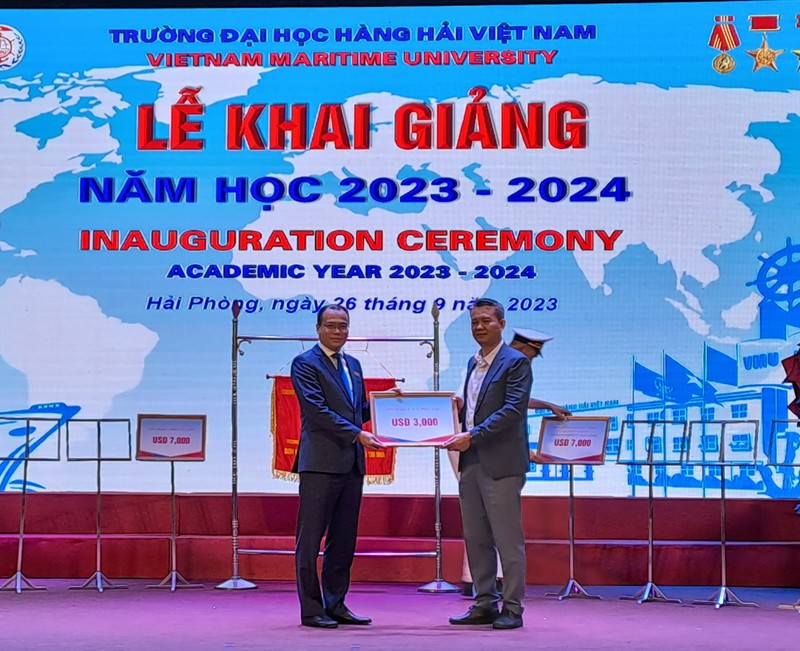 Truong DH Hang hai Viet Nam vinh du nhan Co thi dua cua Chinh phu-Hinh-5