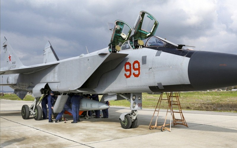 Suc manh tiem kich MiG-31I mang ten lua Kinzhal khien Ukraine luon canh giac-Hinh-6