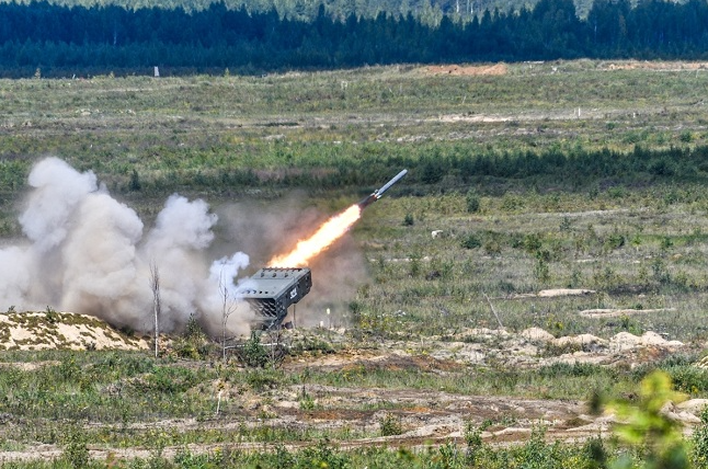 Sung phun lua TOS-1A Solntsepek cua Nga trang bi vu khi “tu than”-Hinh-2