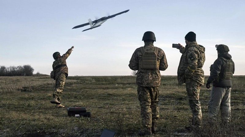 Ukraine can da tien cong cua Nga bang loat UAV moi-Hinh-11