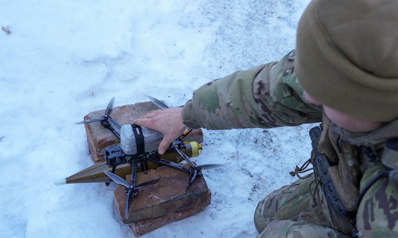 Ukraine can da tien cong cua Nga bang loat UAV moi-Hinh-4