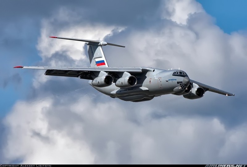 May bay van tai Il-76MD-90A the he moi giup Nga 'lach' lenh cam van-Hinh-12