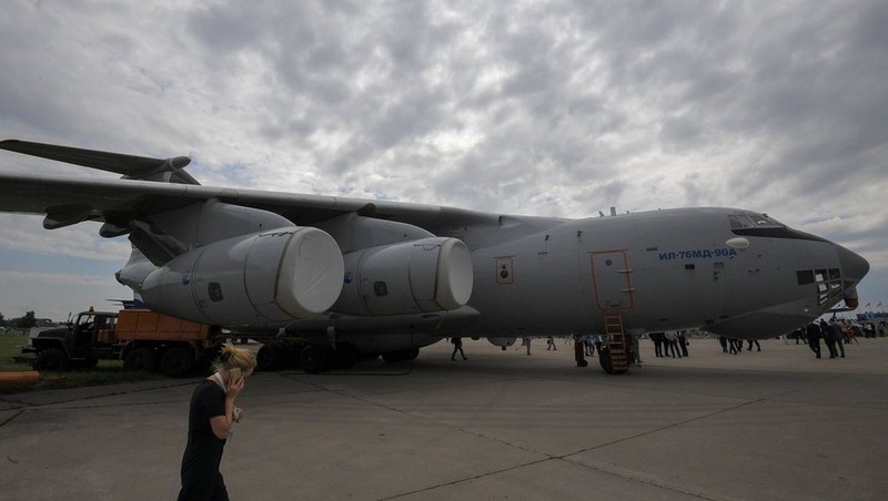 May bay van tai Il-76MD-90A the he moi giup Nga 'lach' lenh cam van-Hinh-8