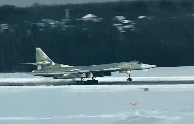 Suc manh may bay nem bom chien luoc Tu-160M nang cap cua Nga-Hinh-4