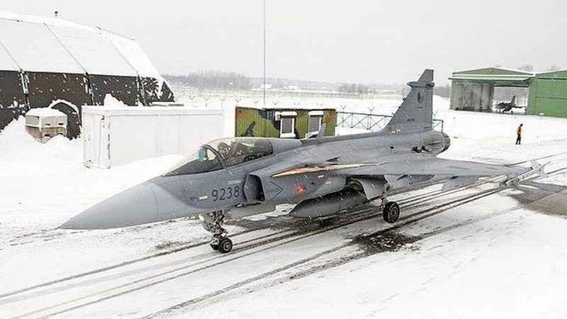 Rao can go bo, Ukraine se som duoc nhan tiem kich JAS 39 Gripen?-Hinh-14