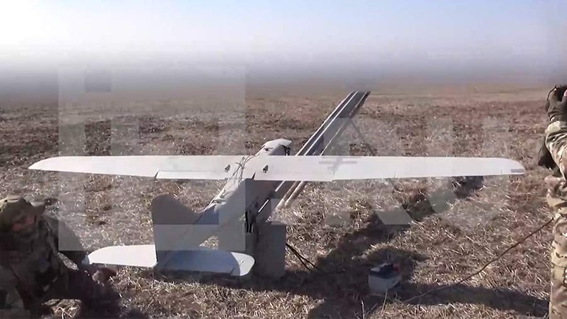 Quan doi Nga van hanh UAV Orlan gan Donbass