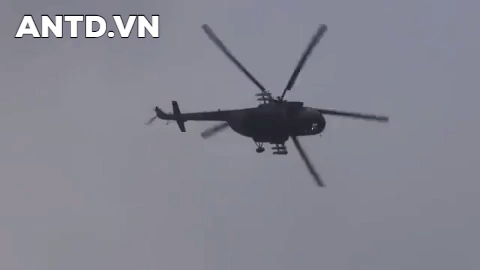 Nga dot kich chinh xac, pha huy hai truc thang Mi-8-Hinh-17