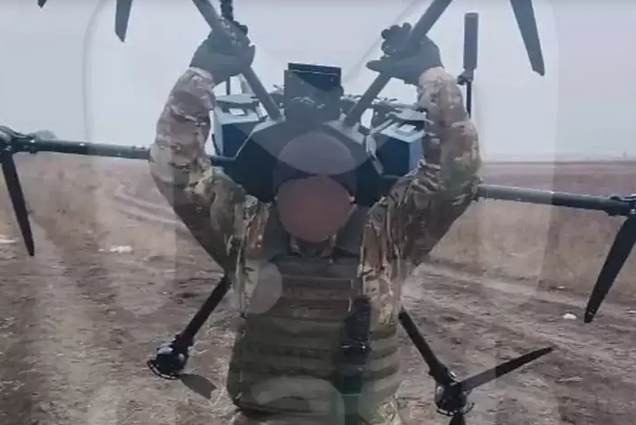 Ukraine nang cap UAV “Ma ca rong” gay “am anh” cho quan Nga-Hinh-8