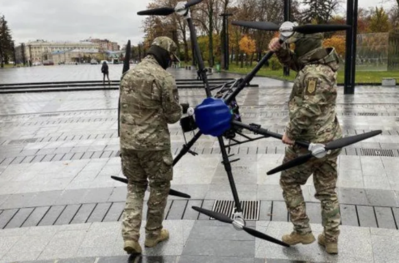Ukraine nang cap UAV “Ma ca rong” gay “am anh” cho quan Nga-Hinh-11