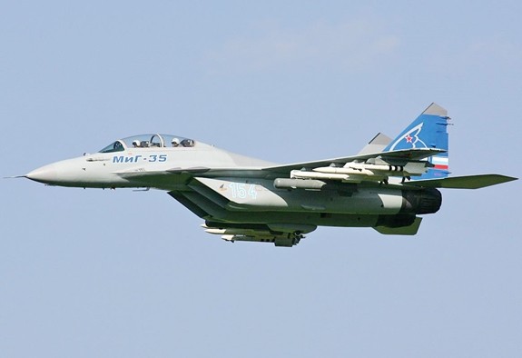 Hon 100 may bay chien dau F-16 co giup Ukraine thay doi cuoc choi?-Hinh-19
