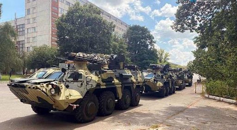 Lo dien “thiet giap sat thu” BTR-4E cua Ukraine co suc manh vuot troi-Hinh-11