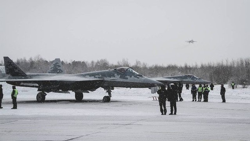 Tiem kich Su-57 nang cap, 'lot xac' thanh 'S-400 bay'-Hinh-6