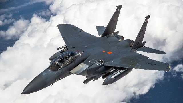 “Dai bang thep”  F-15 AI My co giup Israel thong tri tren khong?