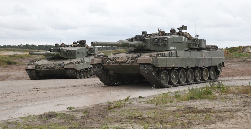 Xe tang T-72 