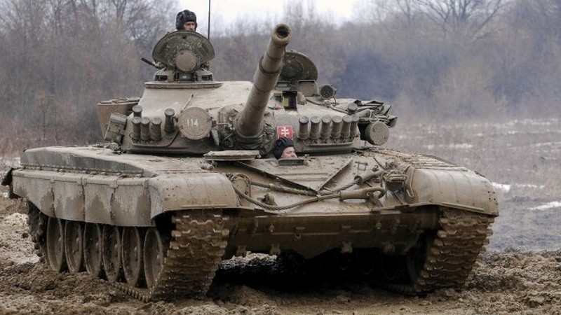 Xe tang T-72 