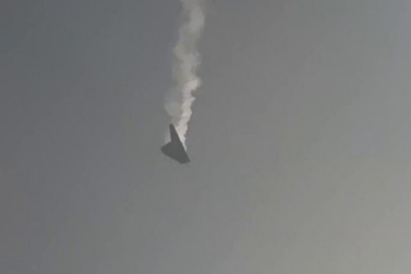 UAV tang hinh S-70 Okhotnik bi ban ha, Su-57 lam nguy-Hinh-4