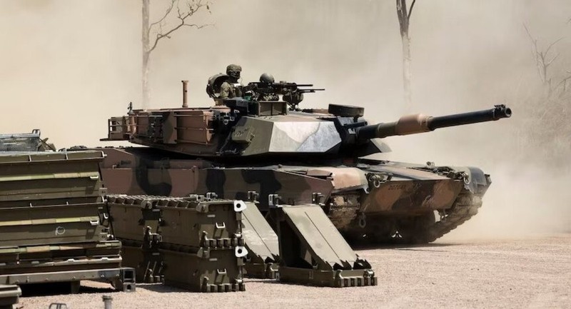 Tang M1A1 Abrams Australia vien tro Ukraine khong the sanh bang T-72B3?